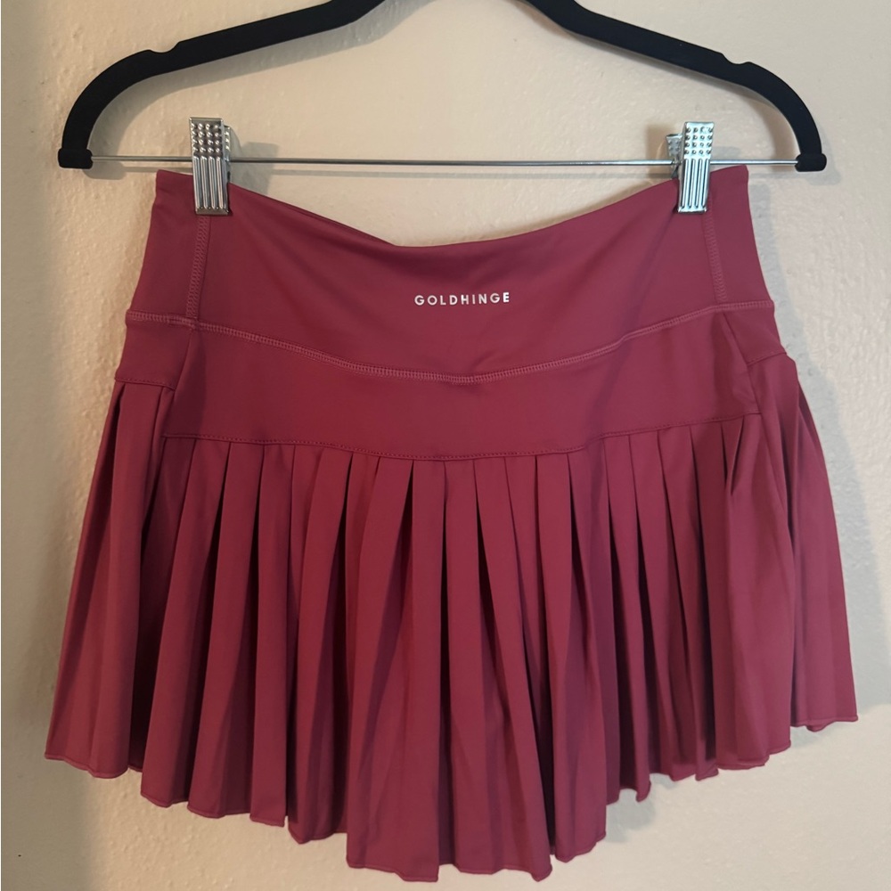 Goldhinge Women's tennis Skirt in Raspberry